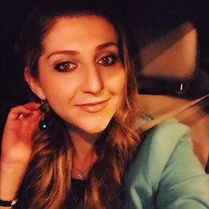 Meet your Posher, Faina